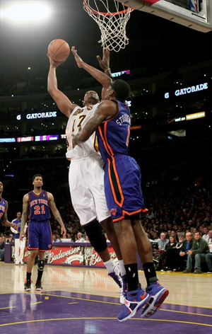 Andrew Bynum vs. Knicks - 01.09.11